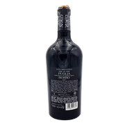 Bouteille de vin rouge Lupo Meraviglio Tre di Tre Puglia IGT 75cl, riche en arômes de fruits noirs.