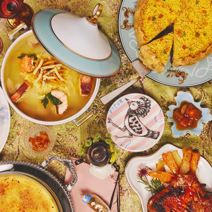 Menu de Pâques italien composé de plats traditionnels revisités : torta pasqualina, brodetto, crème brûlée à la colomba, tarte aux carottes et épaule d’agneau rôtie