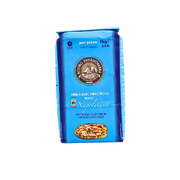 Farine de blé tendre type 00 Napoletana, 1 kg, idéale pour la préparation de pizzas napolitaines avec une texture légère et aérienne. Parfait pour des pizzas maison.