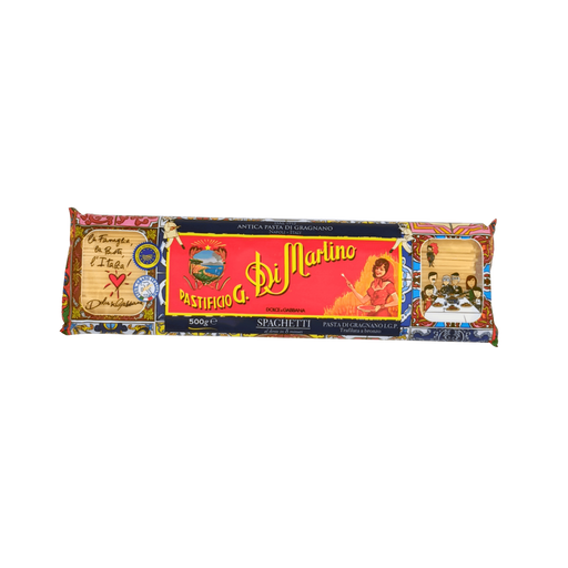 Paquet de spaghettis Pastificio Di Martino 500g - Pâtes italiennes IGP de Gragnano avec un emballage coloré et traditionnel.