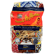 Pâtes courtes artisanales Penne Mezzani Rigate, Pastificio Di Martino & Dolce & Gabbana, 500g, fabriquées à Gragnano IGP.